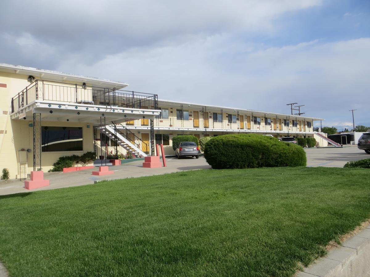 Holiday Lodge Hawthorne Exterior photo